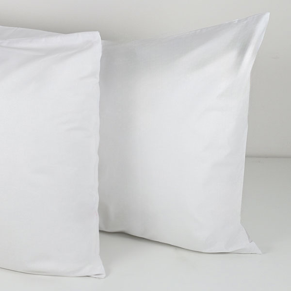 Coppia-Federe-Tinta-Unita-Continuativo-Color-Bianco