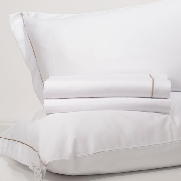 Completo-Letto-Raso-Bianco