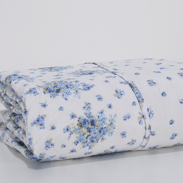 Copriletto Trapuntato mano seta® Frida Bouquet Bocciolo Cielo