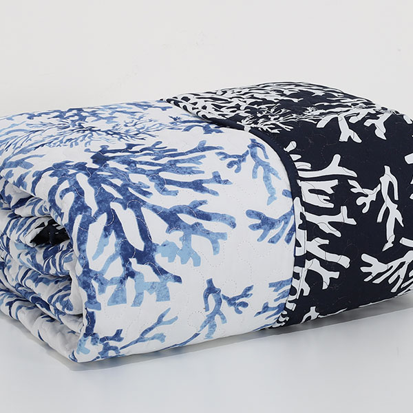 Copriletto-Boutis-Mano-Seta-Coralli-Bianco-Blu