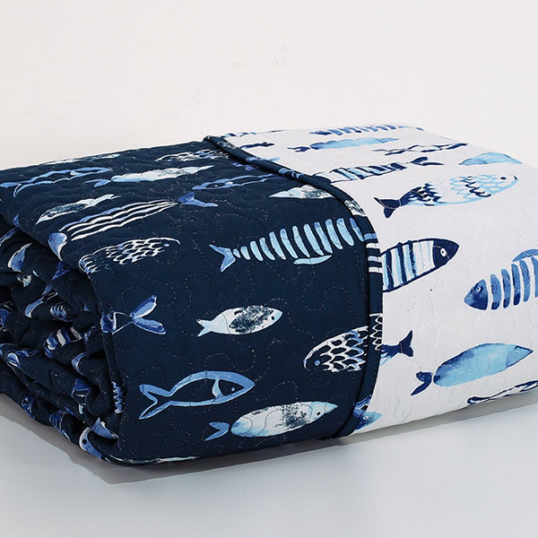 Copriletto-Boutis-Mano-Seta-Fish-Bianco-Blu