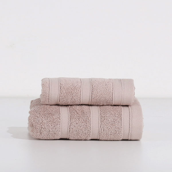 VIso-+-Ospite-Joy-Ecrù