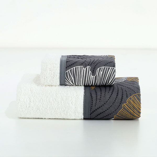 Viso-+-Ospite-Biloba-Fumo